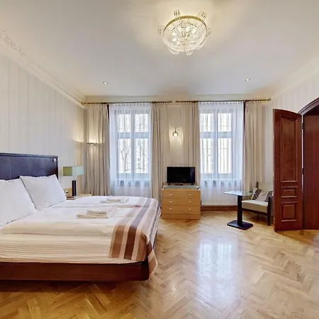 Tessa Jagiellonska Apartment