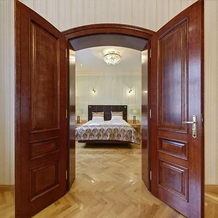 Tessa Jagiellonska Apartment