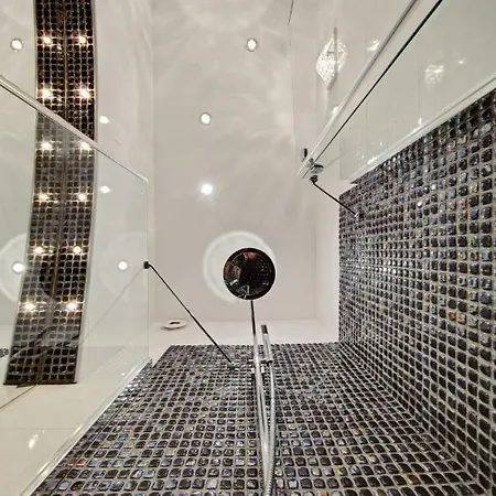 Tessa Jagiellonska Apartment *